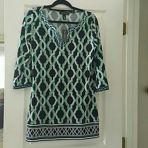 White house black market Taurus notch tunic